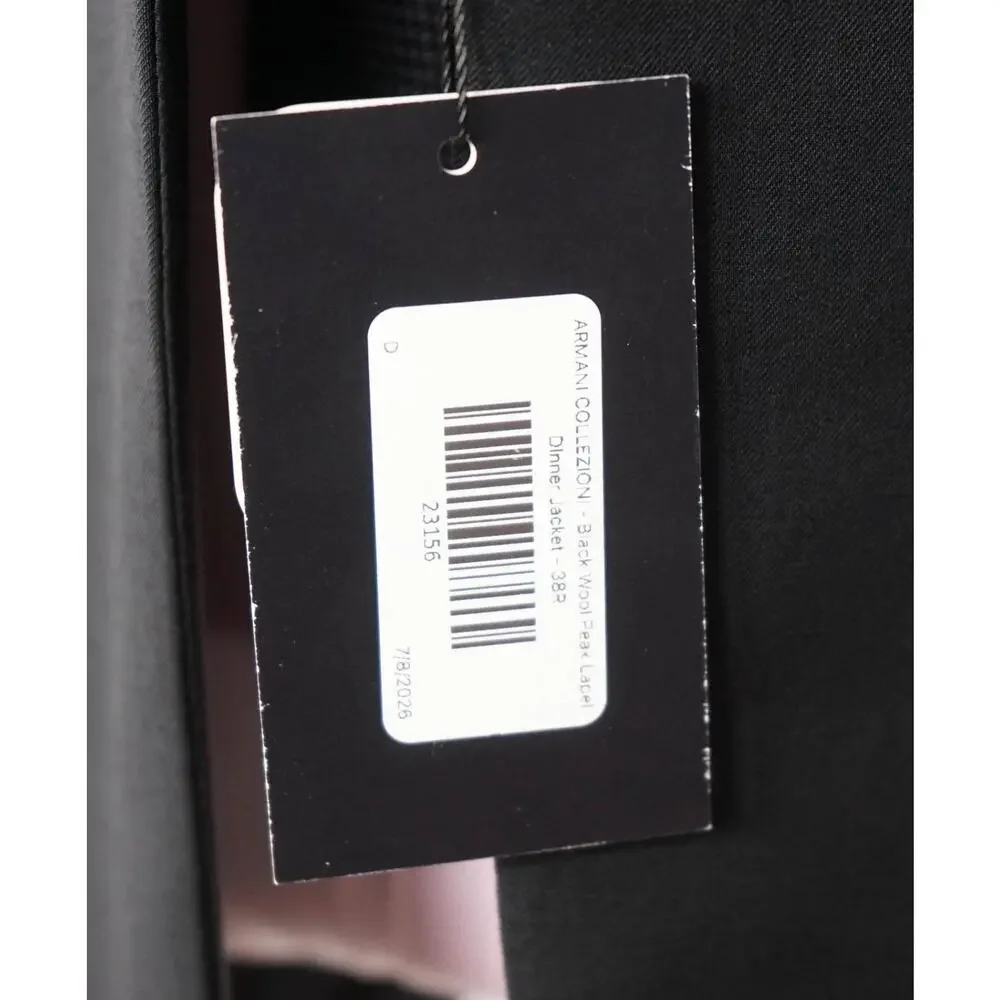 ARMANI COLLEZIONI - Black Wool Peak Lapel DInner Jacket - 38R